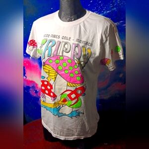 Trippy Mushroom Graphic Tee | Psychedelic Festival Streetwear Top